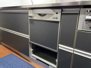 神奈川のキッチン取付け隊　スライドオープン食洗機の取替　施工前